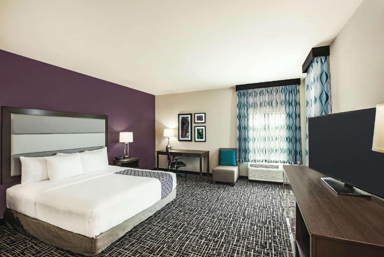 La Quinta By Wyndham Mcallen La Plaza Mall Экстерьер фото