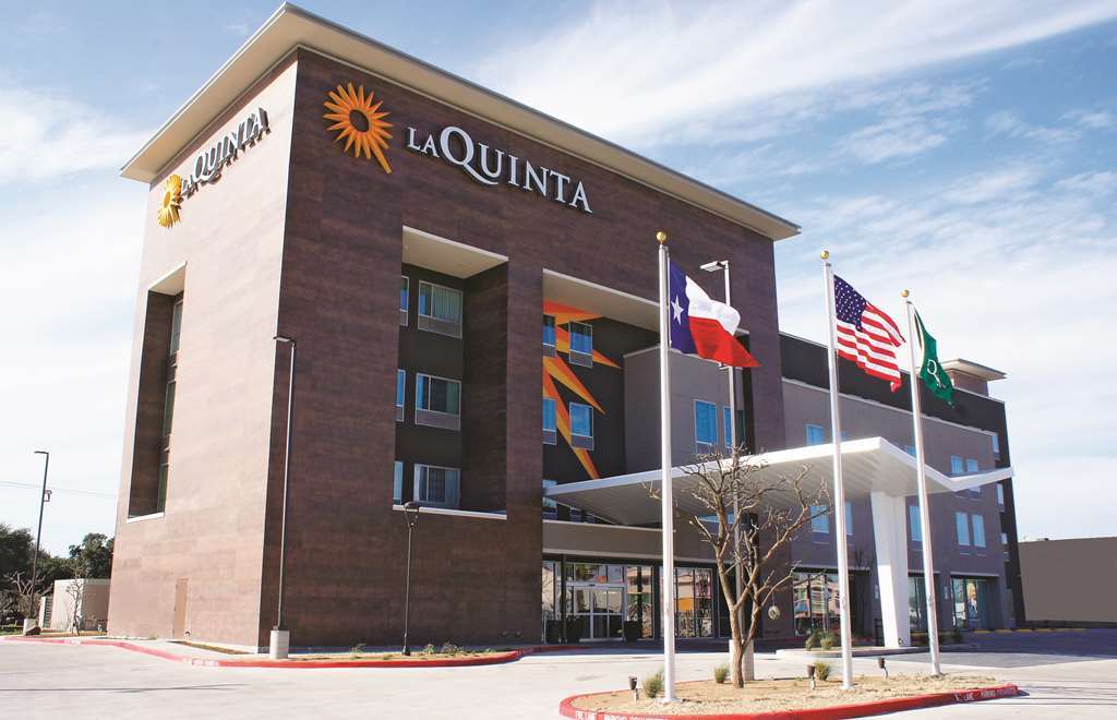 La Quinta By Wyndham Mcallen La Plaza Mall Экстерьер фото