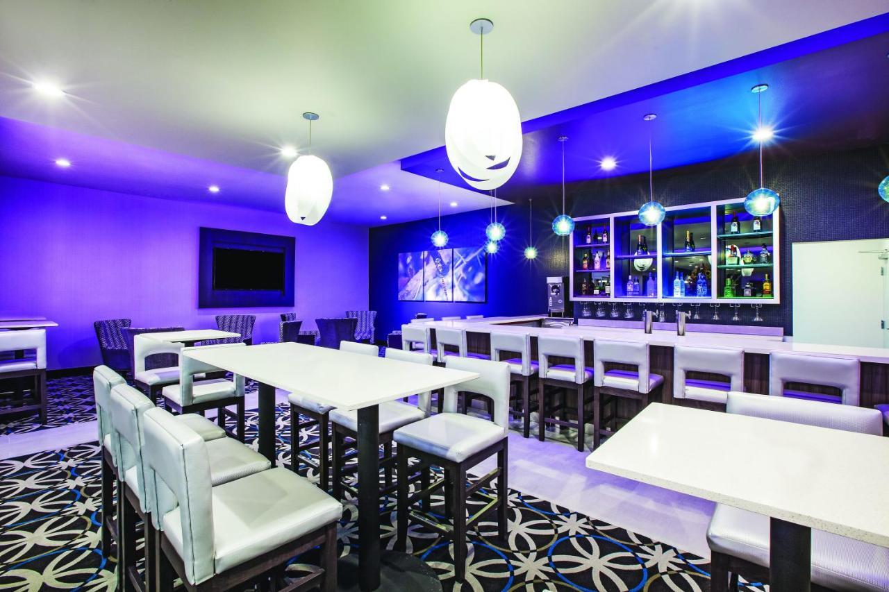 La Quinta By Wyndham Mcallen La Plaza Mall Экстерьер фото