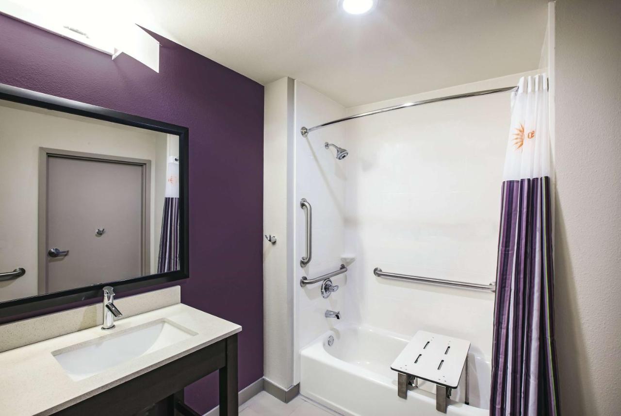 La Quinta By Wyndham Mcallen La Plaza Mall Экстерьер фото